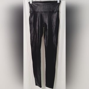 Spanx Faux Leather Mid Rise Leggings Size SP
